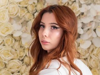 camgirl playing with dildo DominoBagge