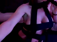 Bienvenue dans mon univers...Ici on prend le temps, on se regarde, on se désire J