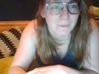 Ik ben helemaal nieuw hier en klaar om te verwennen! Ik heb nood aan wat spanning en opwinding in mijn leven en wil op deze manier mijn grenzen verleggen.Ik hou van passie en vurigheid, experimenteer graag en sta altijd open voor nieuwe dingen. Ik heb veel seksuele verlangens en ben best geil. Ik ben graag ten dienste van iemand, daar word ik helemaal opgewonden van, misschien ga ik wel op jouw wensen in? Wegens privacy toon ik mijn gezicht enkel in een VIP sessie.