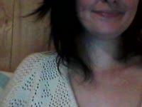 Je suis une jeune femme de 35 ans simple et naturelle, ici pour passer un bon moment : discussion et plaisir sexuel. Viens me découvrir en toute confiance ! En PV je me déshabille pour un avant goût ; en VIP profitons rien qu