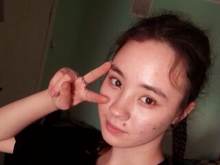 topless cam girl AislyFollin