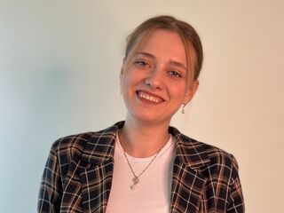 adult live web cam CherieVanmatre