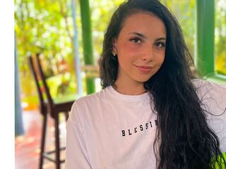 naked girl with cam masturbating EmilianaEscobar
