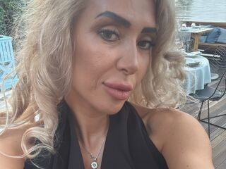 topless camgirl JenniferRein