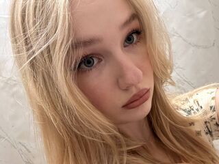 hot cam whore LatrinaPelino