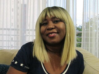 webcamgirl videochat LucylinBlack