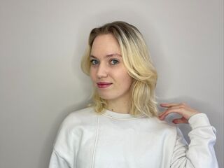 webcam girl chat room LynGoodhart