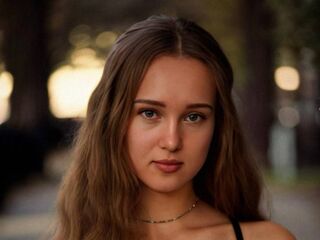 girl nude MabelleWahn