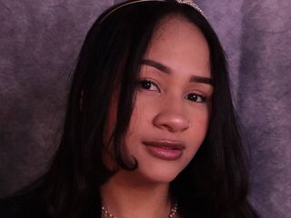kinky webcam model NicolleMari