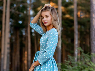 beautiful camgirl StephanieMoore