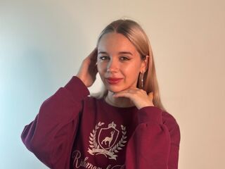 chat room live cam AliceWoody