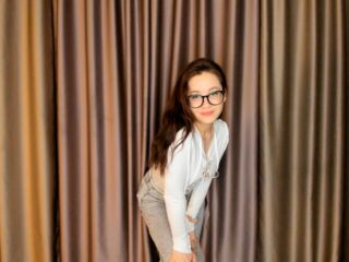 camgirl masturbating with sextoy DarelleDoddy