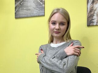 webcamgirl chat NormaBrougham