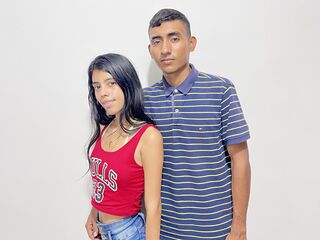 naughty camgirl giving blowjob GynaAndDiego
