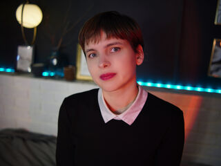 girl spanking cam AmeliRuosy