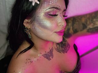 squirting cam KazandraGomez