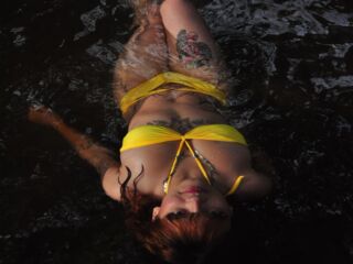 girl foot fetish webcam chat MelissaGirat