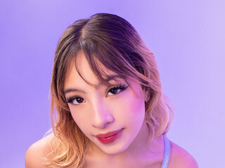 cam girl AlannaMilan