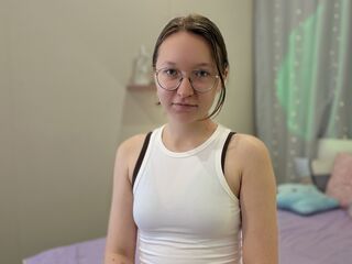 webcam chat AliceBass