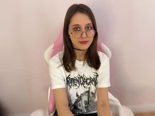 cam girl masturbating AliceWell