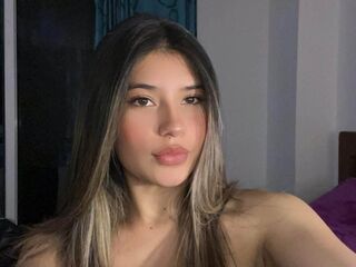 camgirl playing with vibrator AmberCantillo