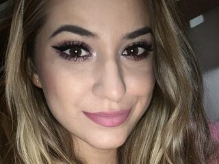 sexy webcamgirl pic AmiraKarina