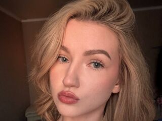 girl topless AmyConnelly