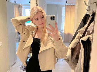 fingering camslut AnaBelli