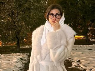 hot cam girl fingering shaved pussy AnnettePac