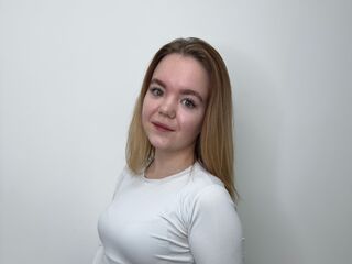 beautiful cam girl AnnisAnness