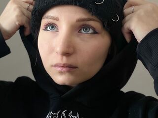 free livesex ArieAravjo