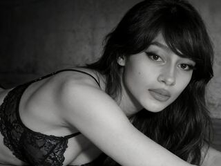 hot cam girl fingering shaved pussy BerylUlerio