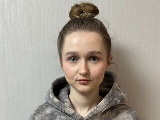 fingering girl cam picture BethAustin