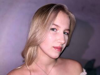 chatroom web cam BettyKirsy