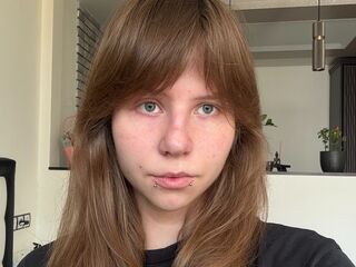 naughty camwhore BeulaBenskin