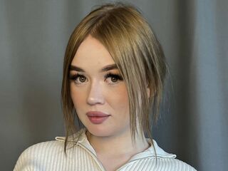 camgirl masturbating with vibrator BevGreff