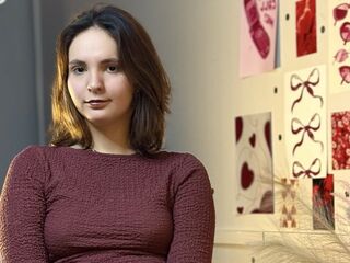 naked girl with webcam fingering pussy BrandonLatterell