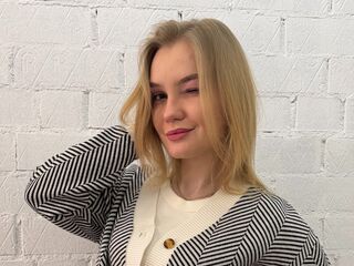 masturbating girl CamillaCapoccia