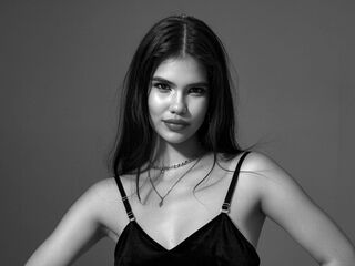 camgirl fingering pussy CelesteClad