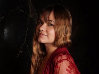 livesex CharlotBlonde