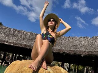 girl chatroom ClarettaPittmann