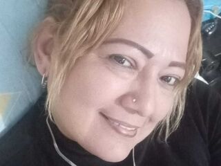 nude webcamgirl pic ClauDaniels