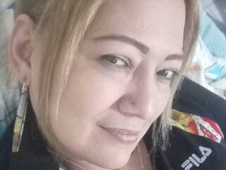 shaved pussy cam ClauSommers