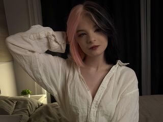nude webcam ClaudineKrentz