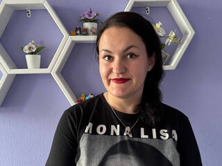 camgirl chat room CnristiMiln