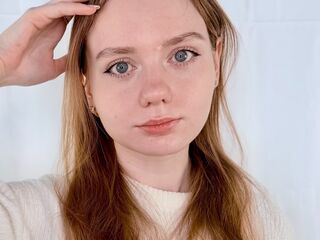 live sex webcam CreolaMarn