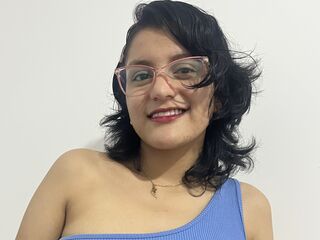 cam girl masturbating with vibrator DahianaRoa