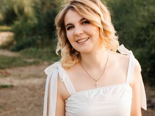 naughty chat DemetriceAkpan