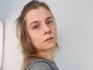 naked cam girl masturbating with sextoy DonnettaLorino