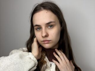 topless cam girl EffieMeredith